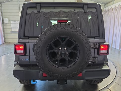 Used 2024 Jeep Wrangler Unlimited AWD/4WD image 8