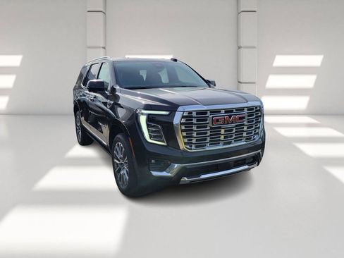 New 2026 GMC Yukon Denali w/ Denali Reserve Package image 3