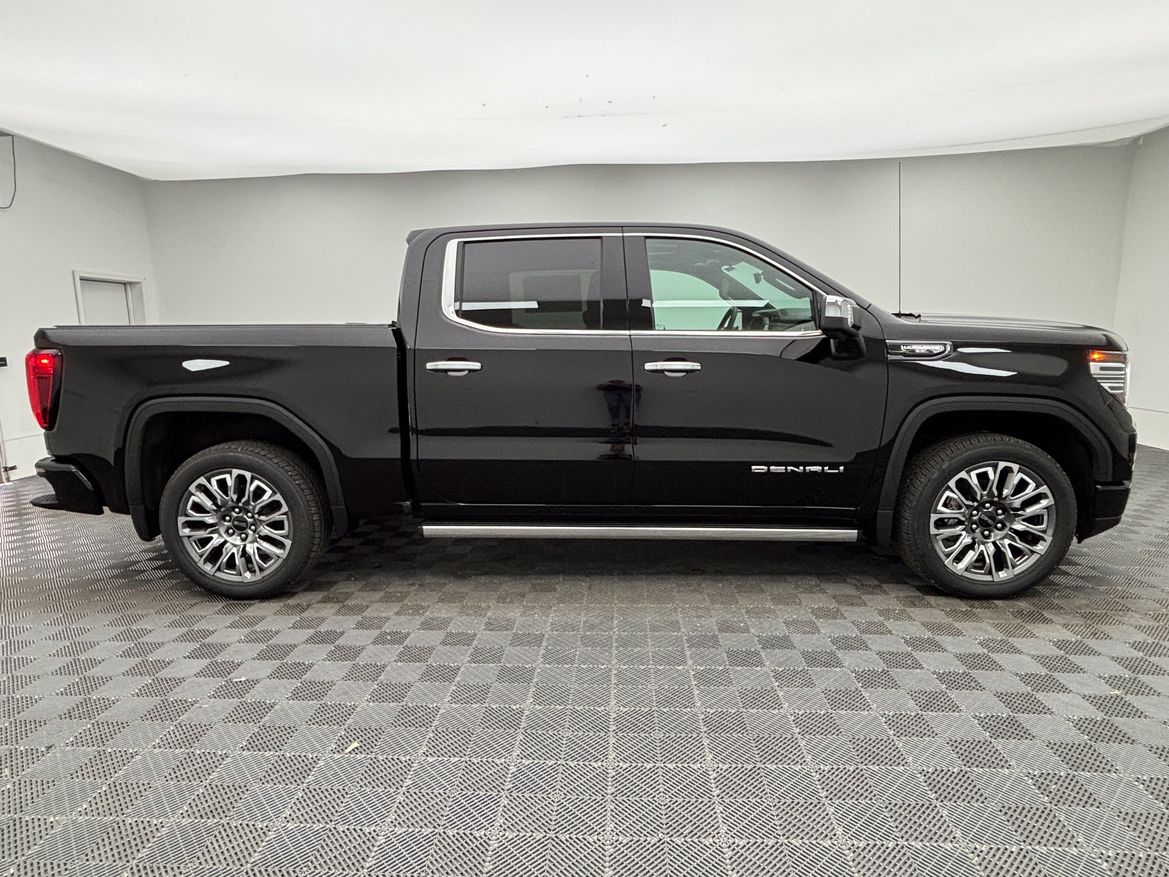 New 2026 GMC Sierra 1500 Denali Ultimate AWD/4WD image 10