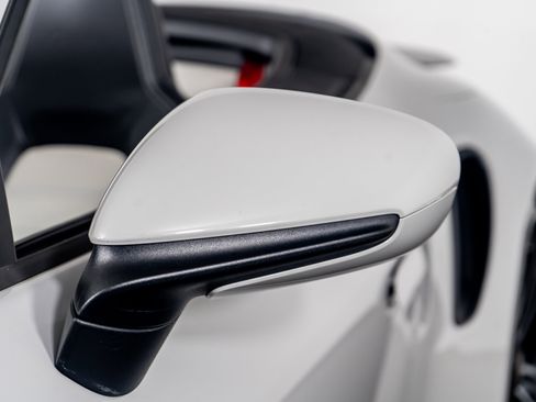 Used 2022 Porsche 911 Turbo image 27