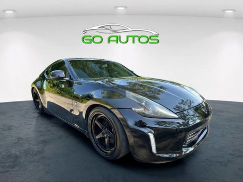 Used 2013 Nissan 370Z Coupe image 6
