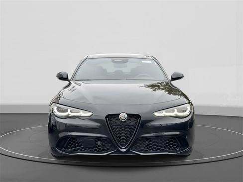 New 2025 Alfa Romeo Giulia image 2