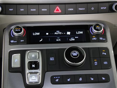 Used 2024 Hyundai Palisade Calligraphy FWD image 24