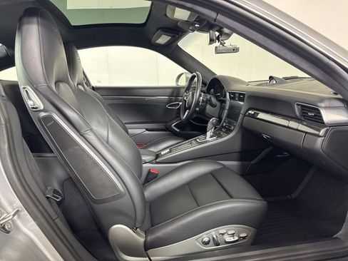 Used 2019 Porsche 911 Turbo S AWD/4WD image 4