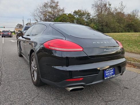 Used 2014 Porsche Panamera 4 image 3