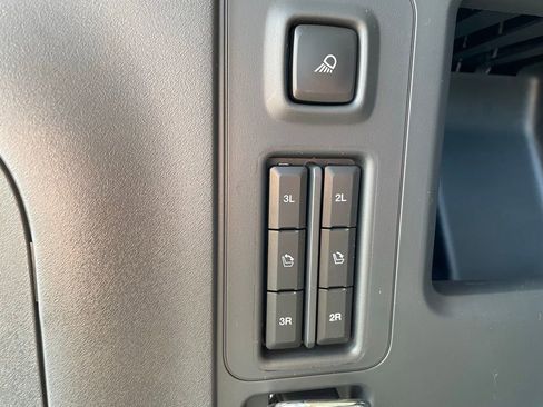 New 2026 Ford Expedition Max Platinum image 33