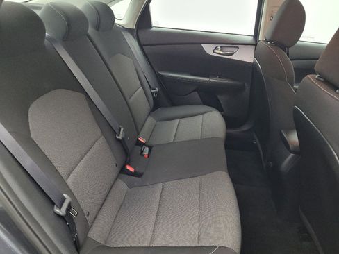 Used 2022 Kia Forte LXS FWD image 19