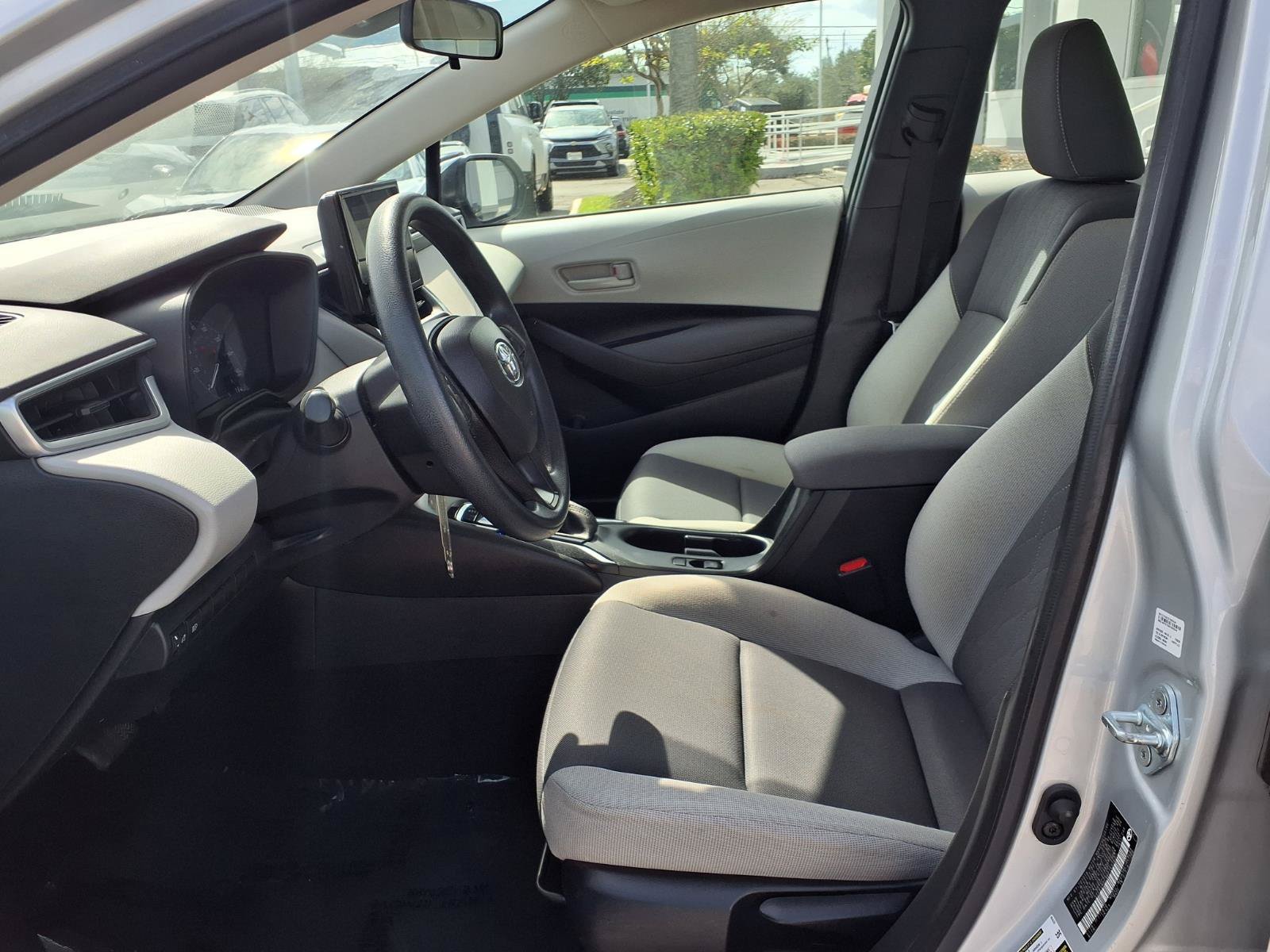 Used 2024 Toyota Corolla LE FWD image 17