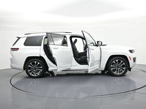 Used 2023 Jeep Grand Cherokee L Overland AWD/4WD image 25