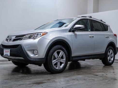 Used 2015 Toyota RAV4 XLE image 3