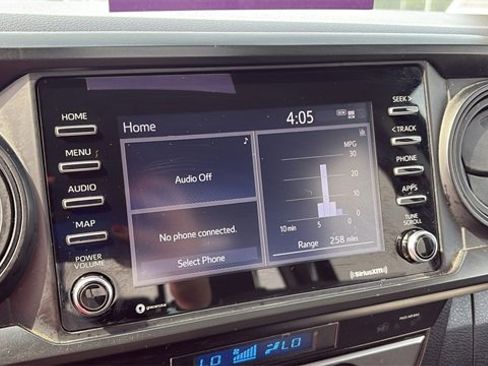 Used 2022 Toyota Tacoma SR image 13