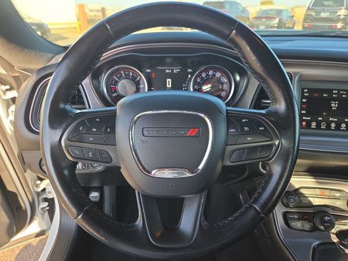 Used 2023 Dodge Challenger SXT RWD image 21