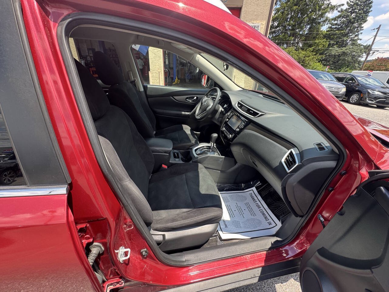 Used 2016 Nissan Rogue SV w/ SV Premium Package AWD/4WD image 19