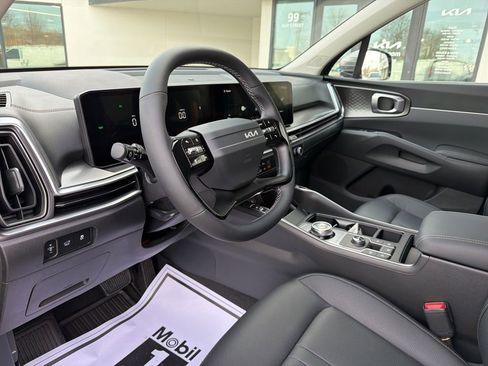 New 2026 Kia Sorento EX AWD/4WD image 32