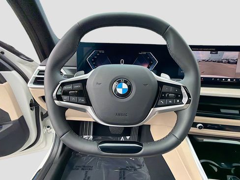 Used 2025 BMW 330i Sedan w/ Parking Assistance Package image 39