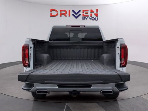 Used 2022 GMC Sierra 1500 SLT w/ SLT Convenience Package image 5
