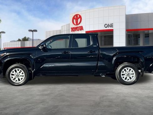 Certified 2026 Toyota Tacoma SR5 AWD/4WD image 9