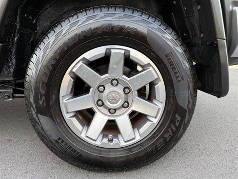 Used 2014 Toyota FJ Cruiser 4WD w/ Convenience Package image 52