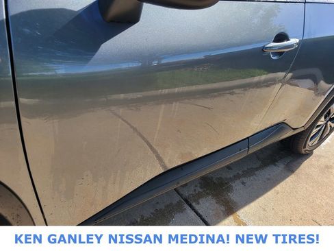 Used 2023 Nissan Rogue SV AWD/4WD image 11