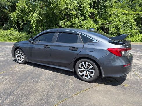 Used 2022 Honda Civic LX image 5