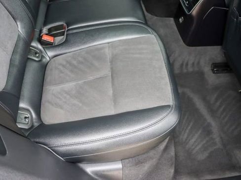 Used 2017 Porsche Macan S image 20