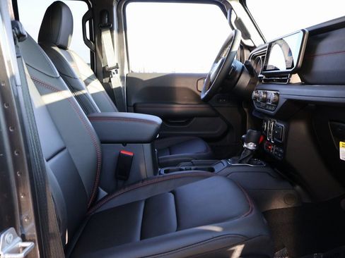 New 2026 Jeep Gladiator Rubicon image 9