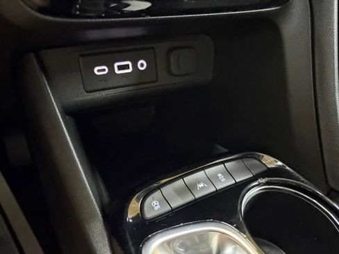 Used 2021 Buick Encore GX Select w/ Experience Buick Package FWD image 57