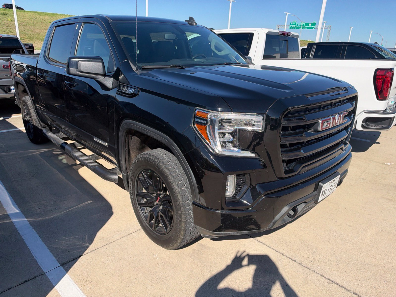 Used 2020 GMC Sierra 1500 Elevation w/ Elevation Value Package RWD image 9