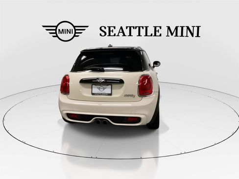 Used 2015 MINI Cooper S FWD image 10