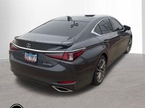 Certified 2025 Lexus ES 350 Ultra Luxury image 4