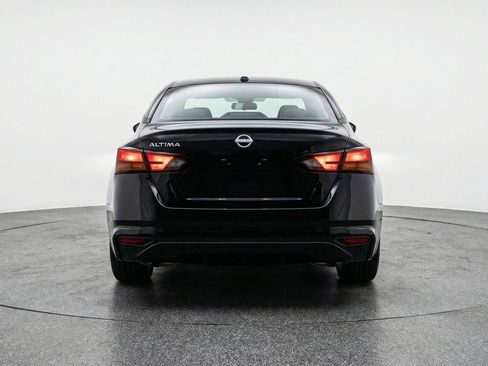 Used 2025 Nissan Altima 2.5 SV image 7