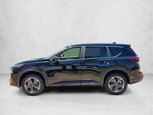 Used 2025 Nissan Rogue SV FWD image 9