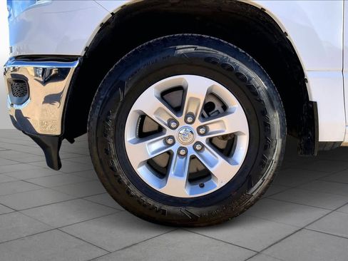 Used 2024 RAM 1500 Laramie image 10