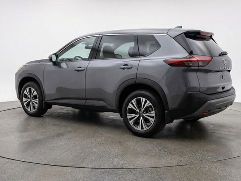 Used 2025 Nissan Rogue SV image 6