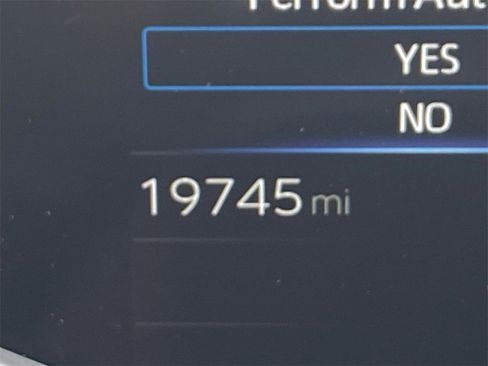 Used 2024 Toyota Prius XLE image 13