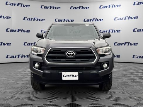 Used 2016 Toyota Tacoma SR5 w/ SR5 Appearance Package (SN) AWD/4WD image 9