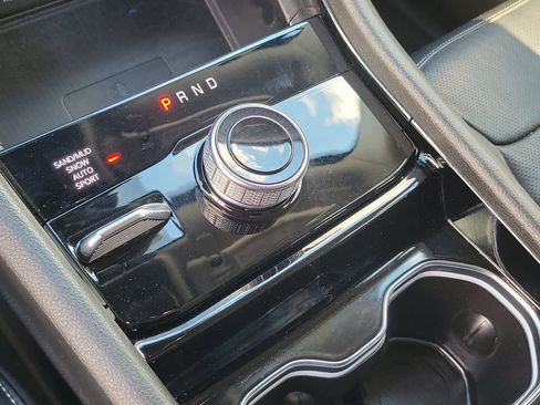 Used 2023 Jeep Grand Cherokee Limited w/ Luxury Tech Group II AWD/4WD image 15