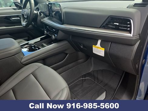 New 2026 Chevrolet Suburban LT w/ Comfort Package AWD/4WD image 33