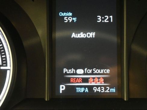 Certified 2021 Toyota Venza LE image 16