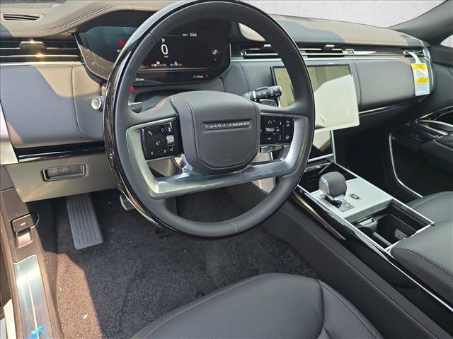 New 2026 Land Rover Range Rover SE AWD/4WD image 17