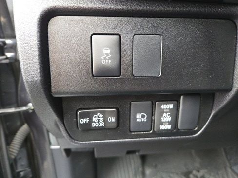 Used 2023 Toyota Tacoma 4x4 Double Cab image 9