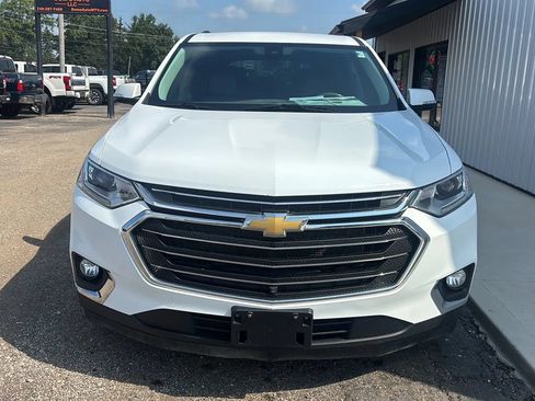 Used 2020 Chevrolet Traverse LT w/ LT Premium Package AWD/4WD image 4
