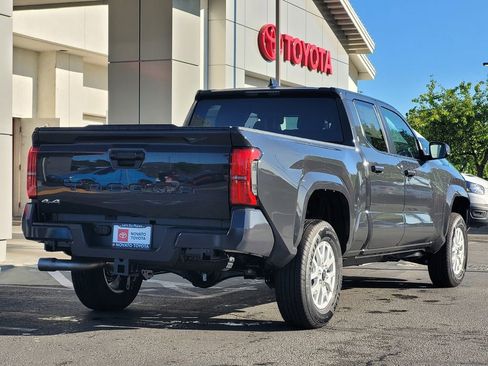 New 2026 Toyota Tacoma SR5 AWD/4WD image 4