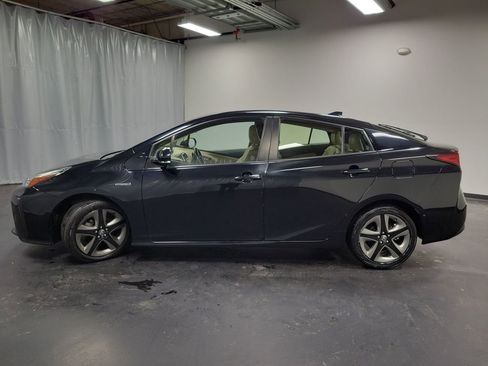 Used 2019 Toyota Prius XLE image 5