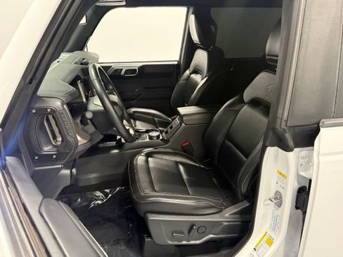 Used 2025 Ford Bronco Outer Banks AWD/4WD image 10