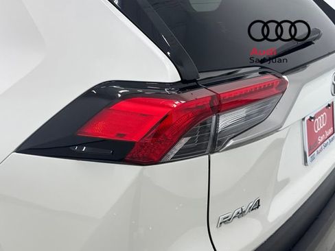 Used 2020 Toyota RAV4 Limited FWD image 10
