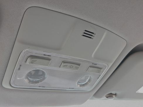 Used 2014 Toyota RAV4 LE image 33