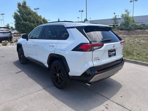 Used 2025 Toyota RAV4 SE w/ Convenience Package AWD/4WD image 3