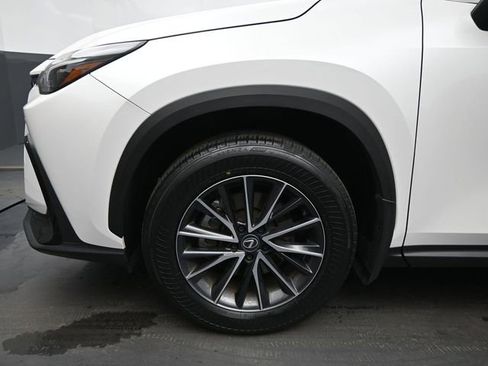 Used 2024 Lexus NX 250 FWD w/ Cold Area Package image 9