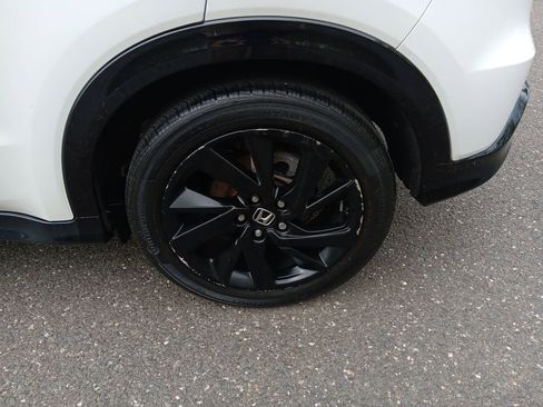 Certified 2022 Honda HR-V Sport image 9